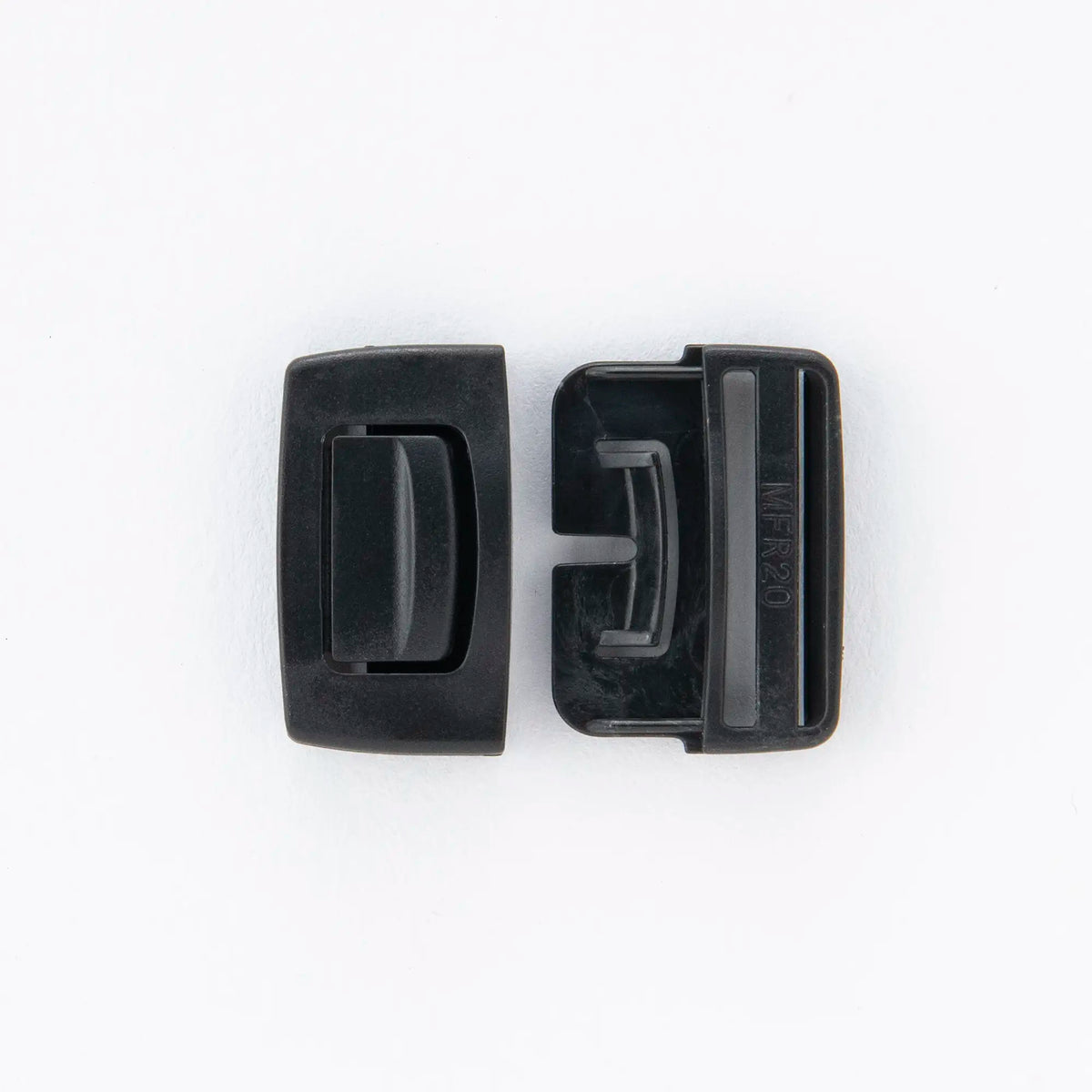 mont-bell: Cap Belt Buckle
