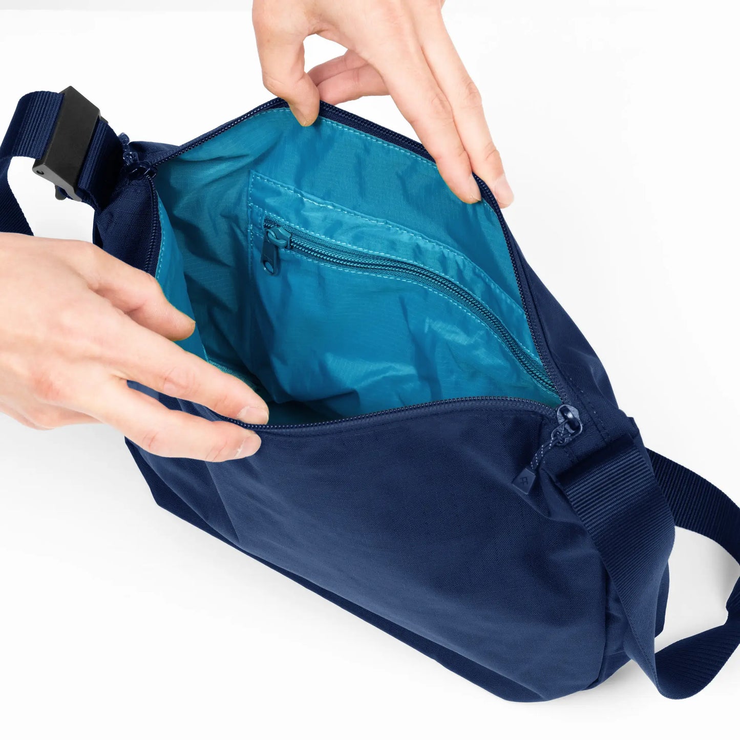 mont-bell: Bernina Shoulder S