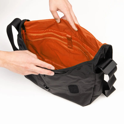 mont-bell: Bernina Flap Shoulder L