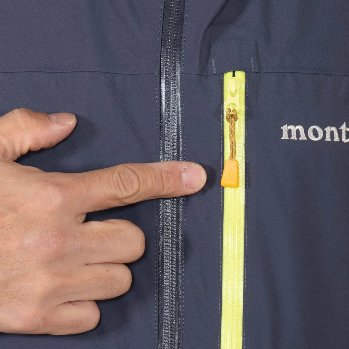 mont-bell: Zipper PuLL M
