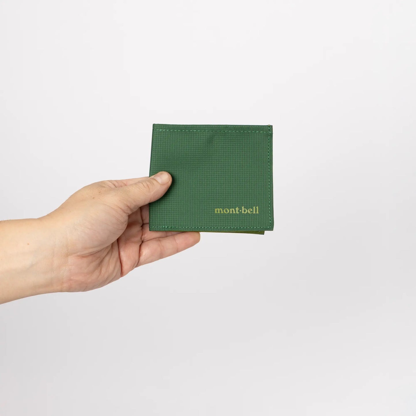 mont-bell: Simple Flat Wallet