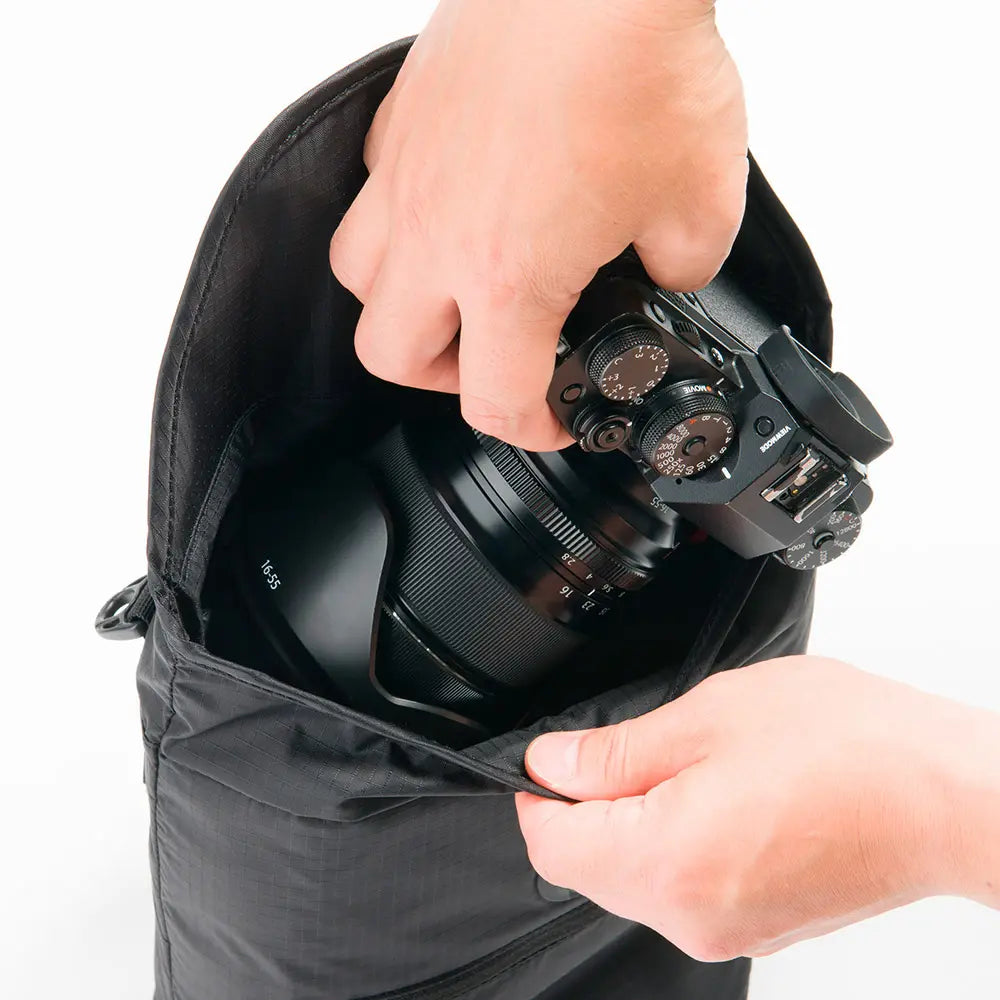 mont-bell: Camera Light Shoulder Bag M