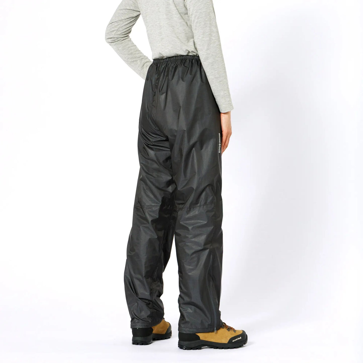 mont-bell: SUPER DRY-TEC U.L. Rain Pants Women's (US Size 美版尺寸)