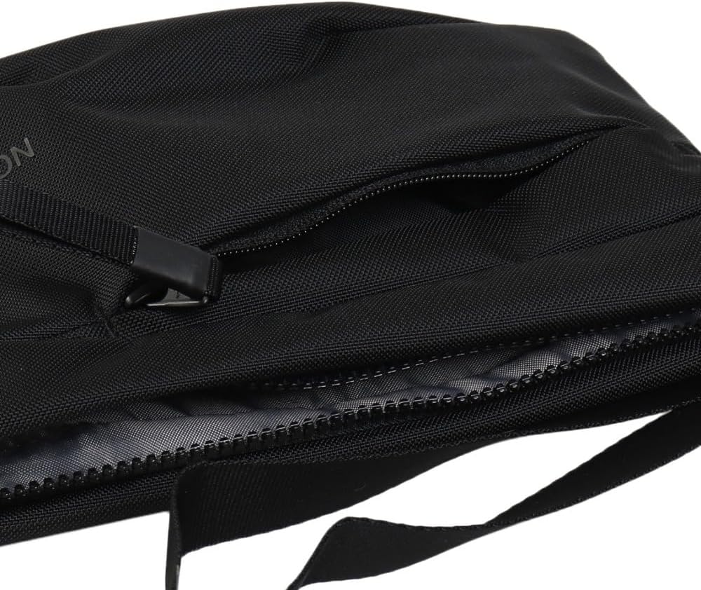 The North Face Pyrenees Shoulder Bag Small - Black view