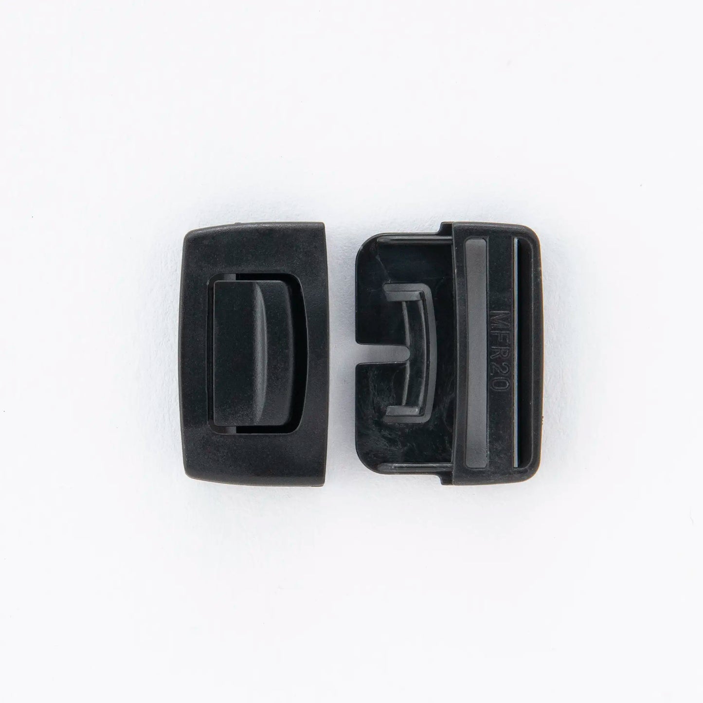 mont-bell: Cap Belt Buckle