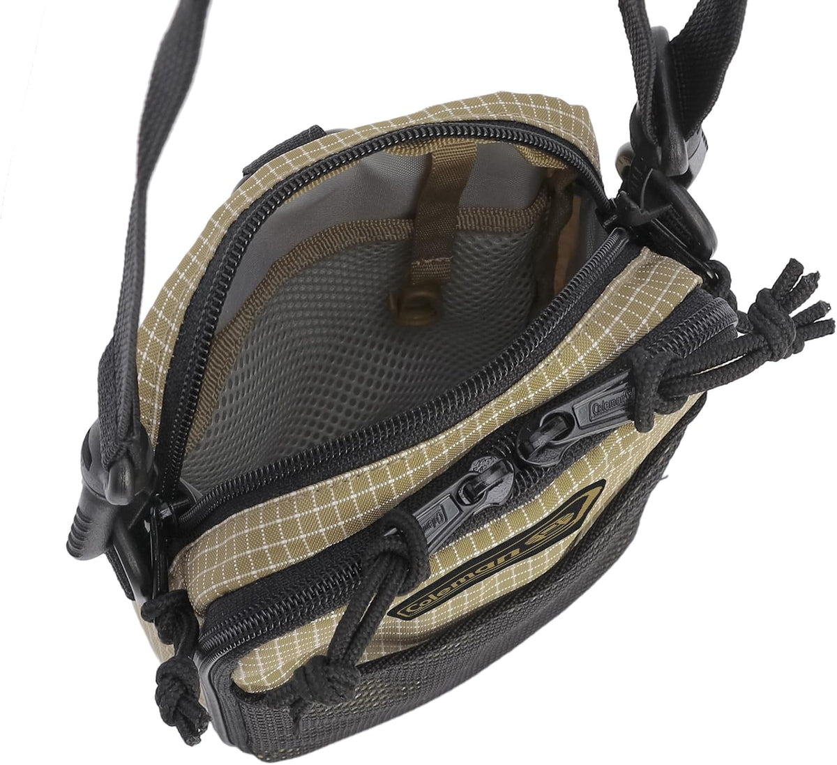 Coleman Walker Pouch S Coyote Trip lifestyle 4