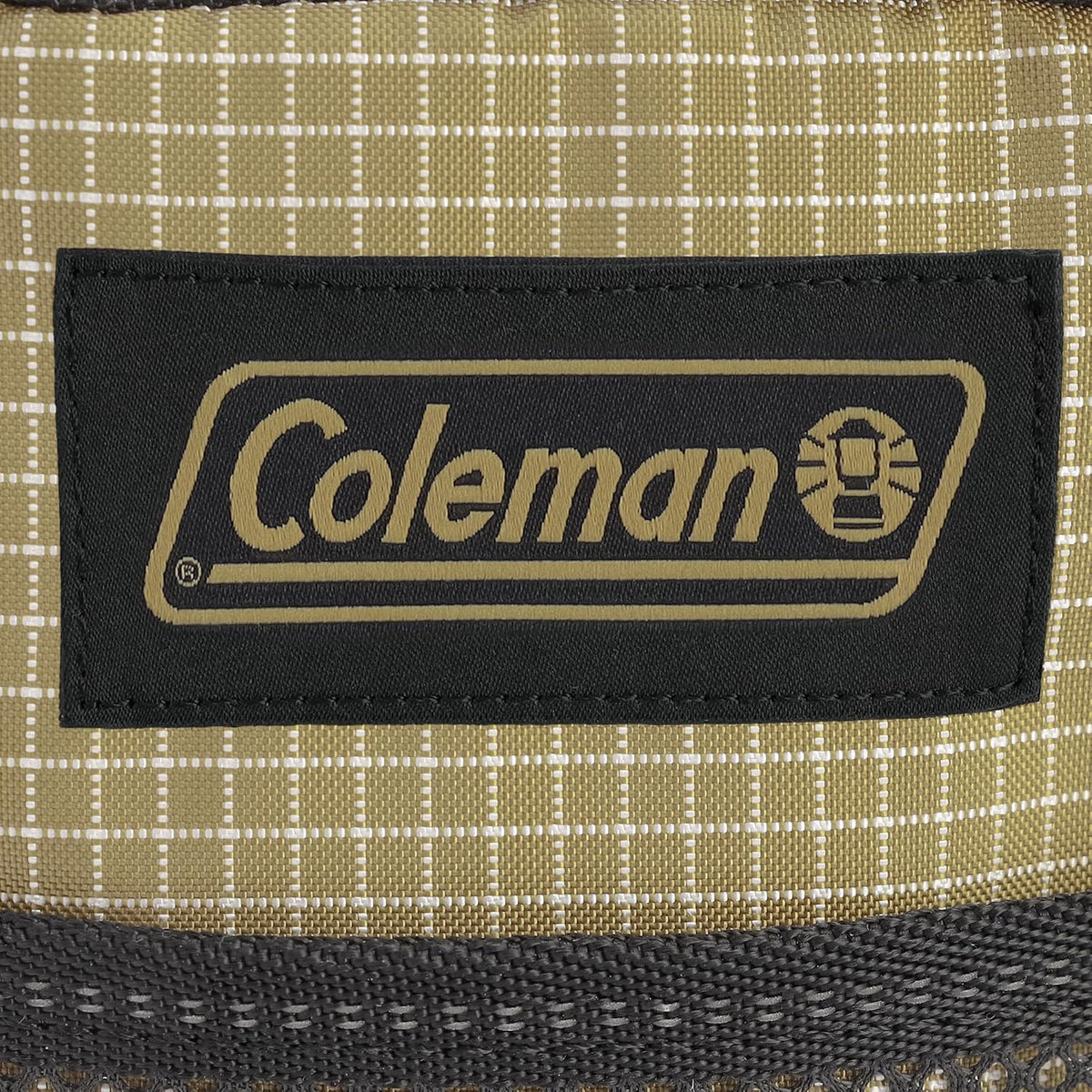 Coleman Walker Pouch S Coyote Trip lifestyle